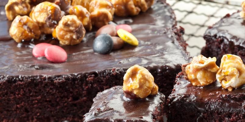 Barn Som Baker Sjokoladekake