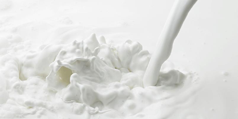 Bringebær- Og Blåbærsorbet Med Sur Fløte