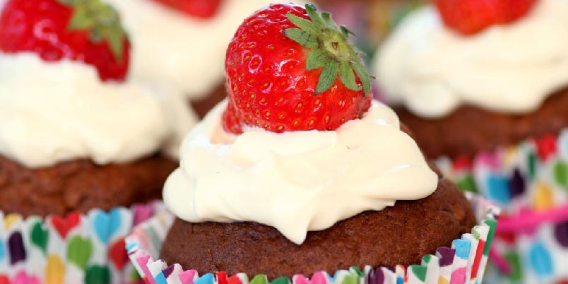 Cupcake med jordb&aelig;r