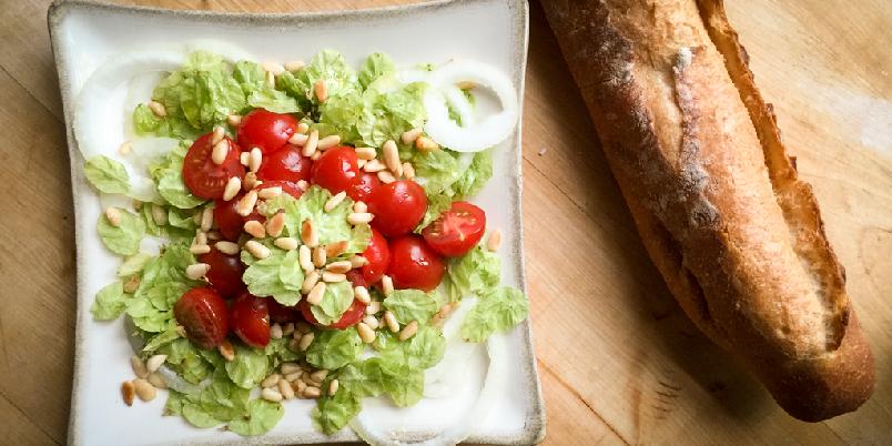 Salat med almefr&oslash;